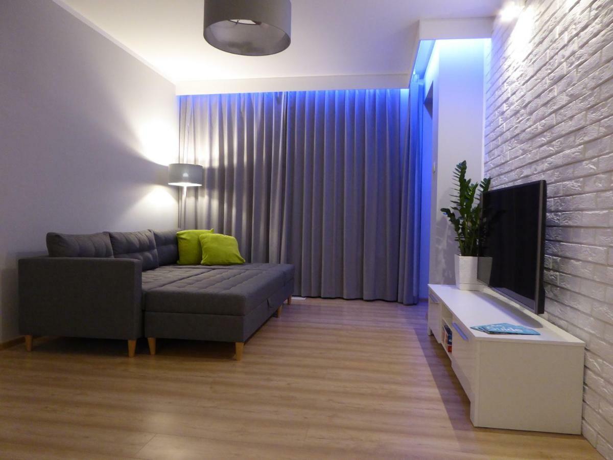 Grand De Luxe Solna
